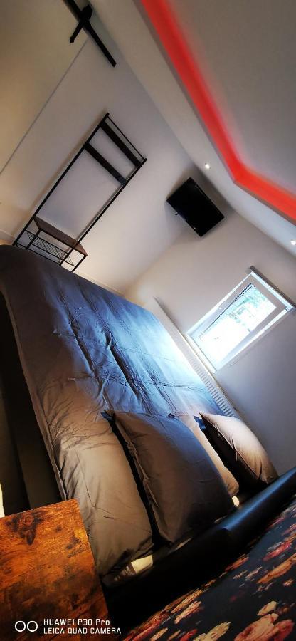 La Pierre Du Diable Bed & Breakfast Stavelot Ngoại thất bức ảnh